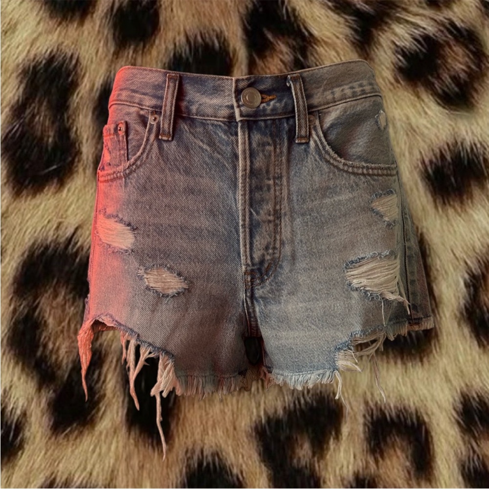 AERO Boyfriend Shorts